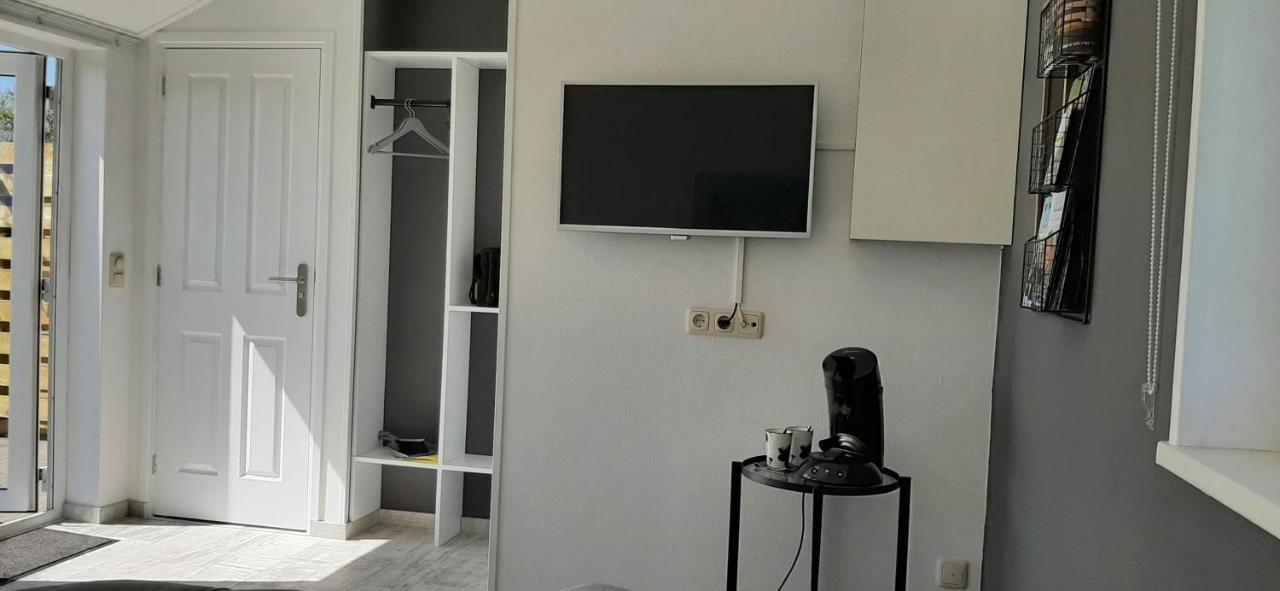 'T Butefjild Bed & Breakfast Broeksterwald Bagian luar foto